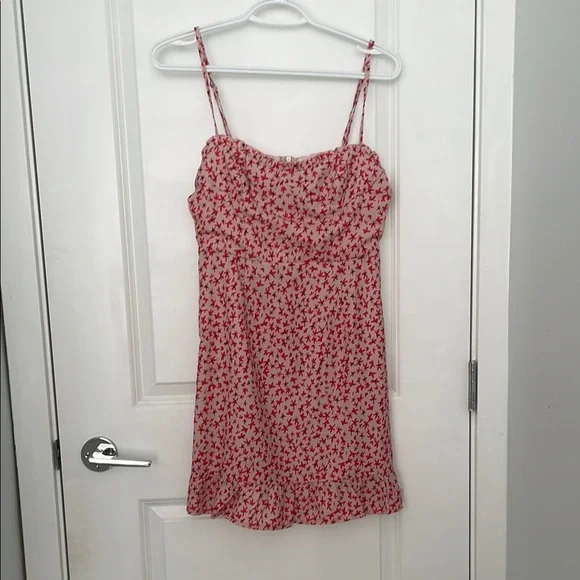 Princess Polly Red Floral Mini Dress - Picture 2 of 3